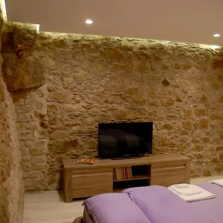 Kaaba - Aragon Home Holiday Montalbano Elicona Exterior foto