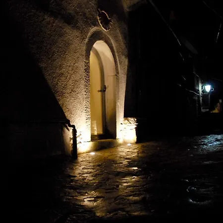 Kaaba - Aragon Home Holiday Montalbano Elicona Exterior foto
